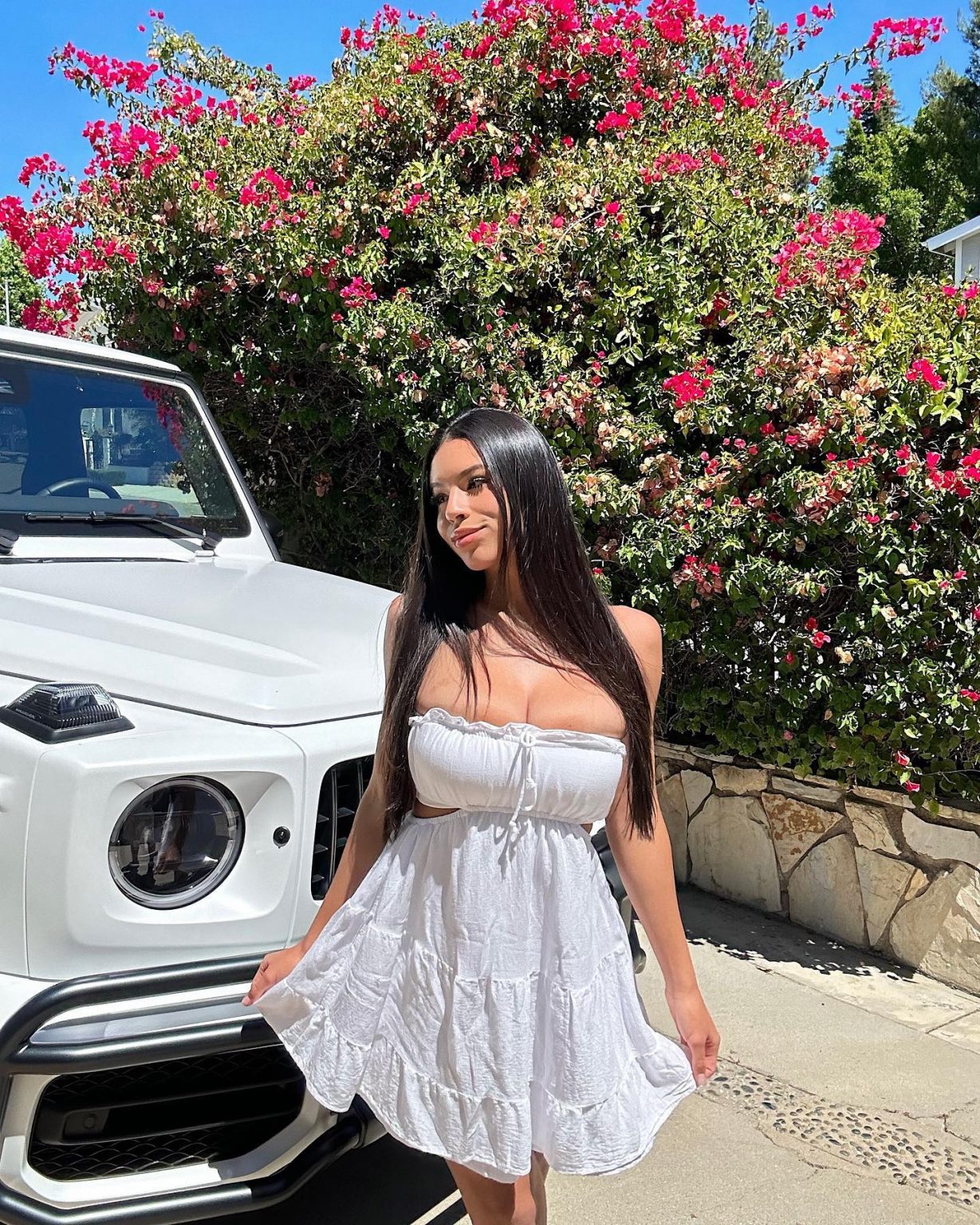 Auto Um Fall Autumn Falls: The Rising Star's Bio, Age, Family, and Net Worth in 2024 ...